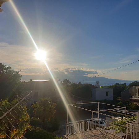 Apartman A7 Njivice Buitenkant foto