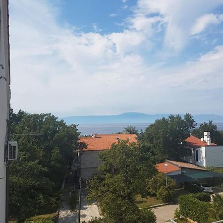 Apartman A7 Njivice Buitenkant foto